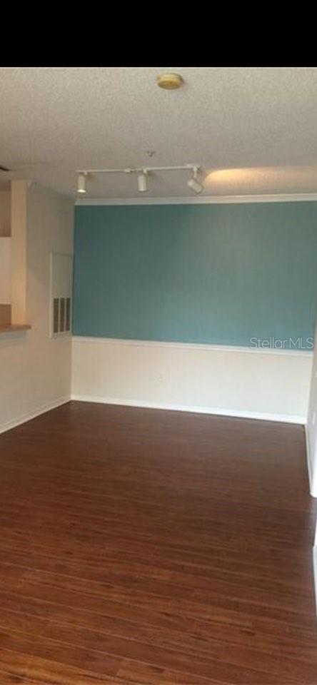 18001 RICHMOND PLACE DR #220, TAMPA, FL, 33647