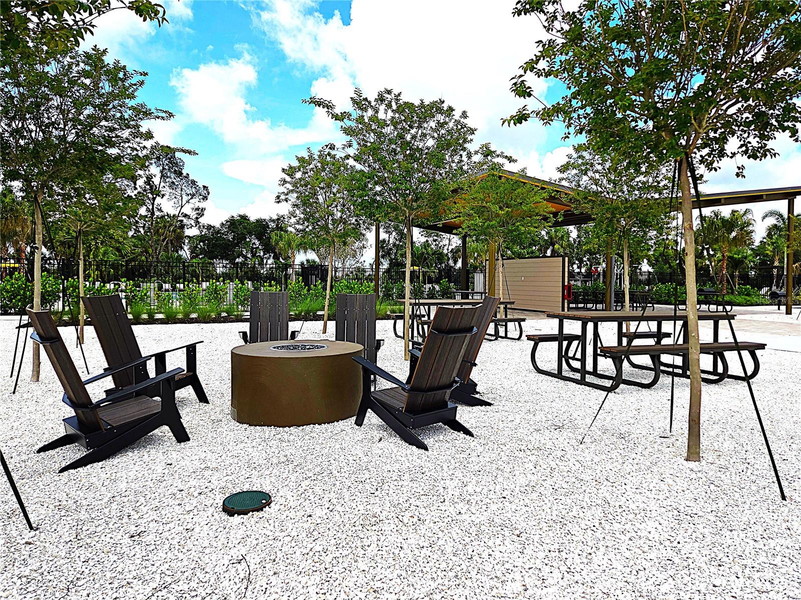 10646 HIDDEN BANKS GLN, PARRISH, FL, 34219