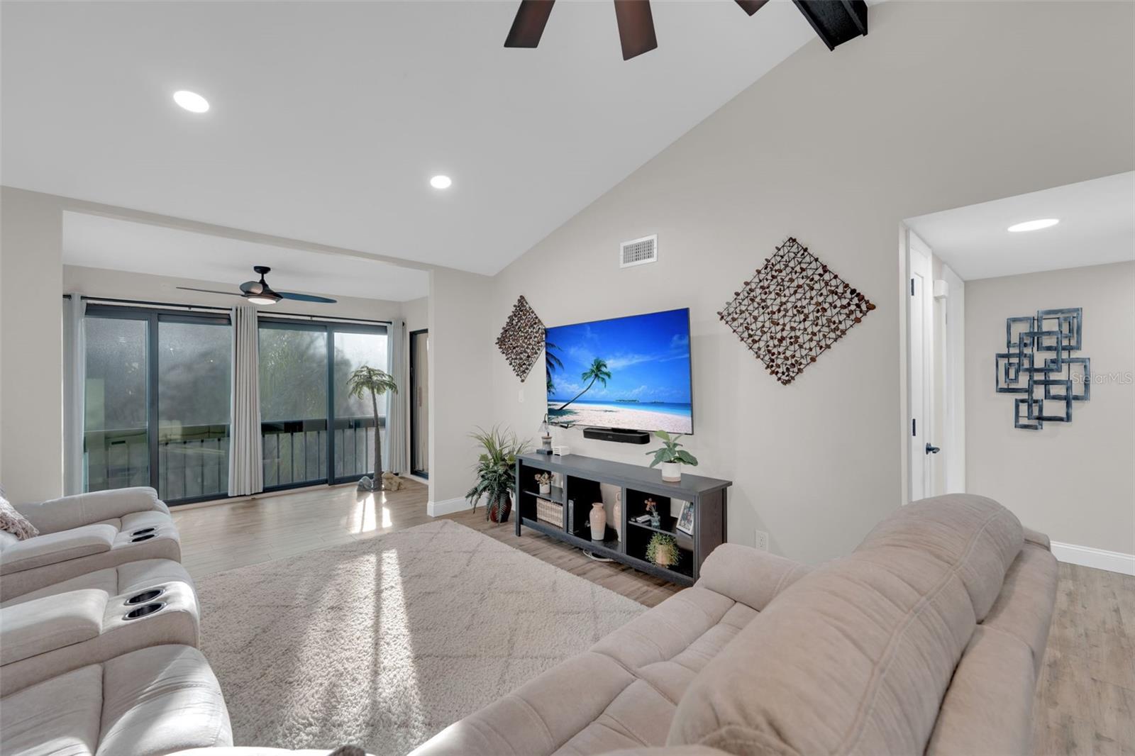 15761 WINDWARD WAY CIR #3302, FORT MYERS, FL, 33908