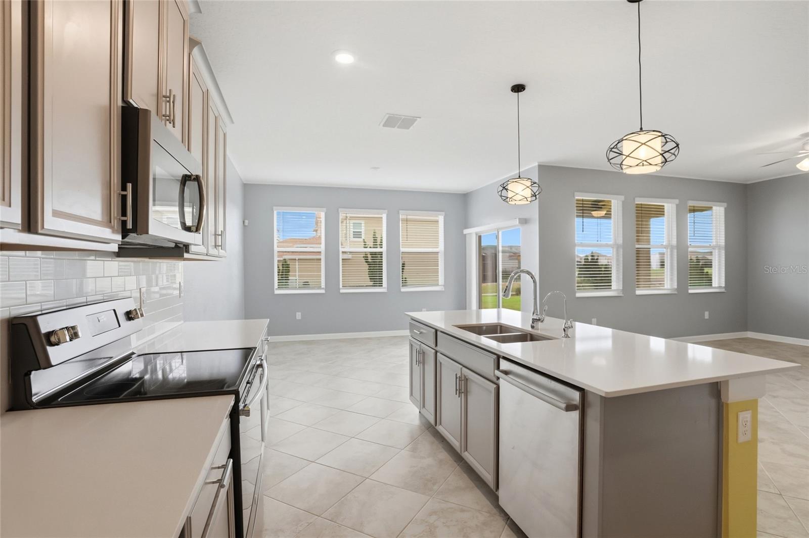 8700 PACIFIC DUNES DR, DAVENPORT, FL, 33896
