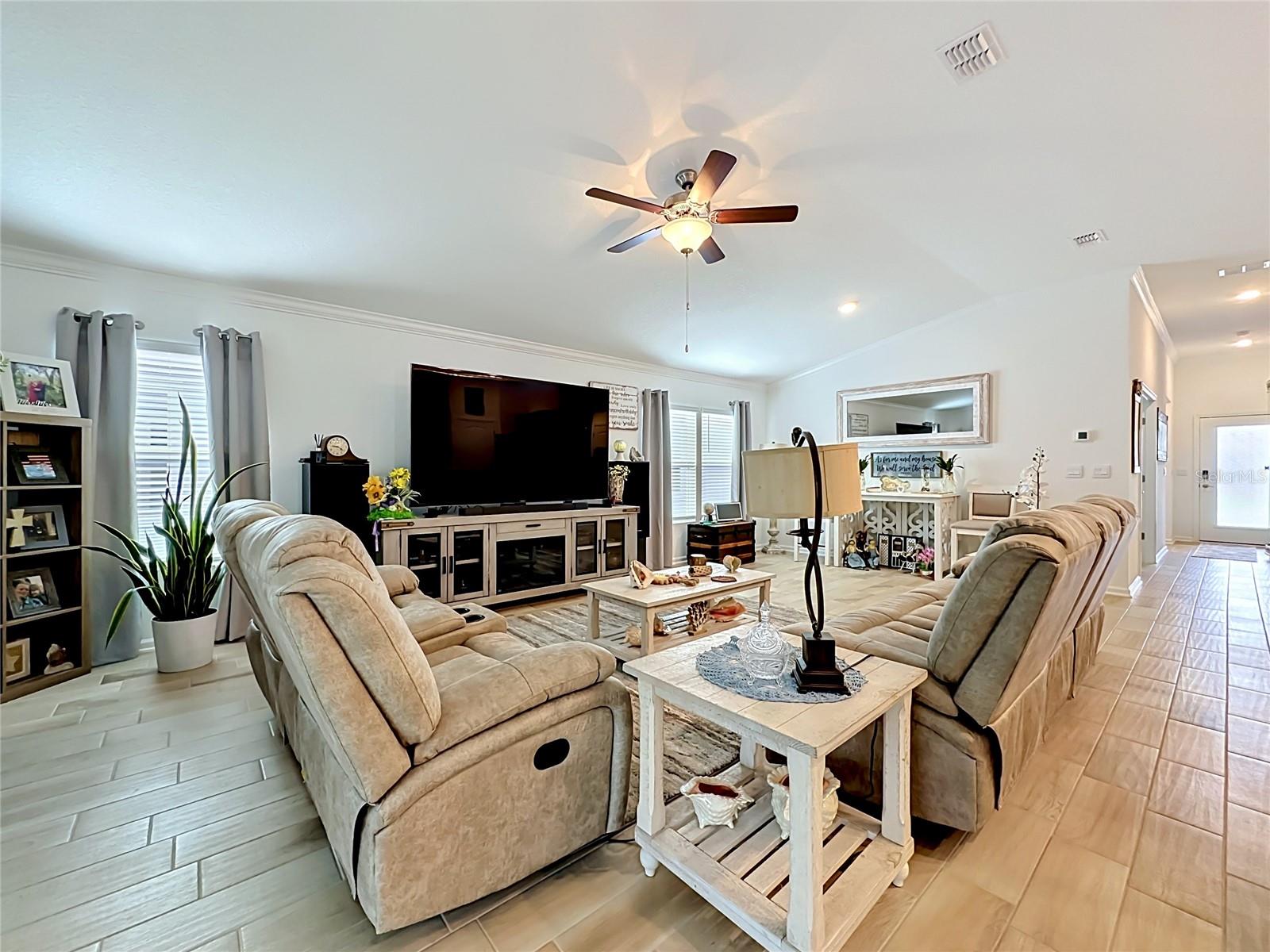 153 GREENWOOD DR, PALM COAST, FL, 32137