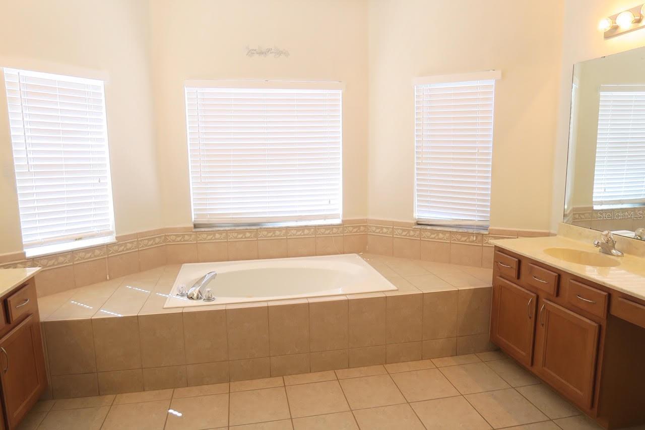 2906 SWEETSPIRE CIR, KISSIMMEE, FL, 34746