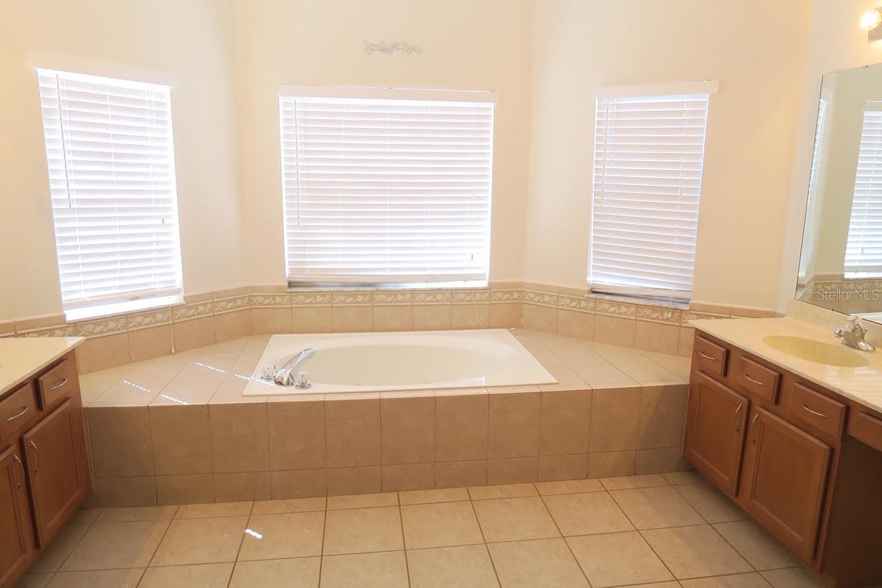 2906 SWEETSPIRE CIR, KISSIMMEE, FL, 34746