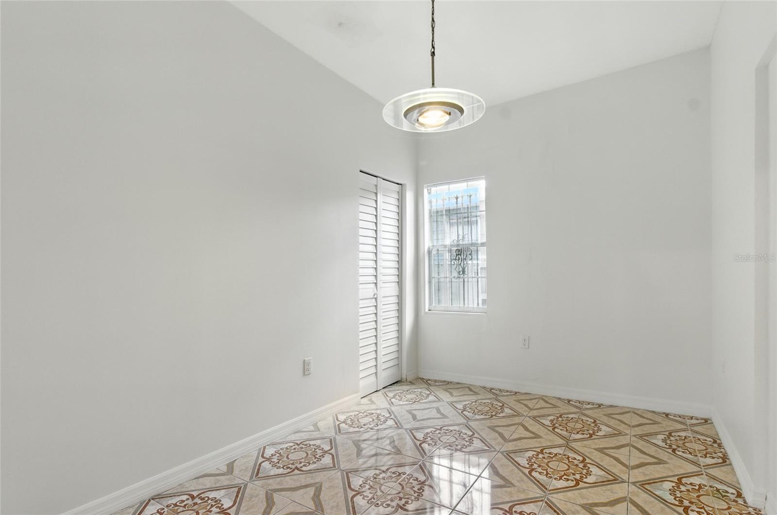 1303 E 26TH AVE, TAMPA, FL, 33605
