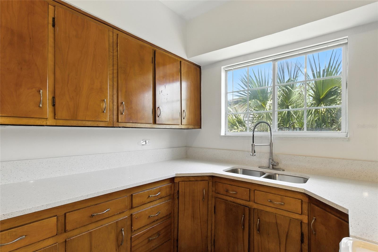 1303 E 26TH AVE, TAMPA, FL, 33605