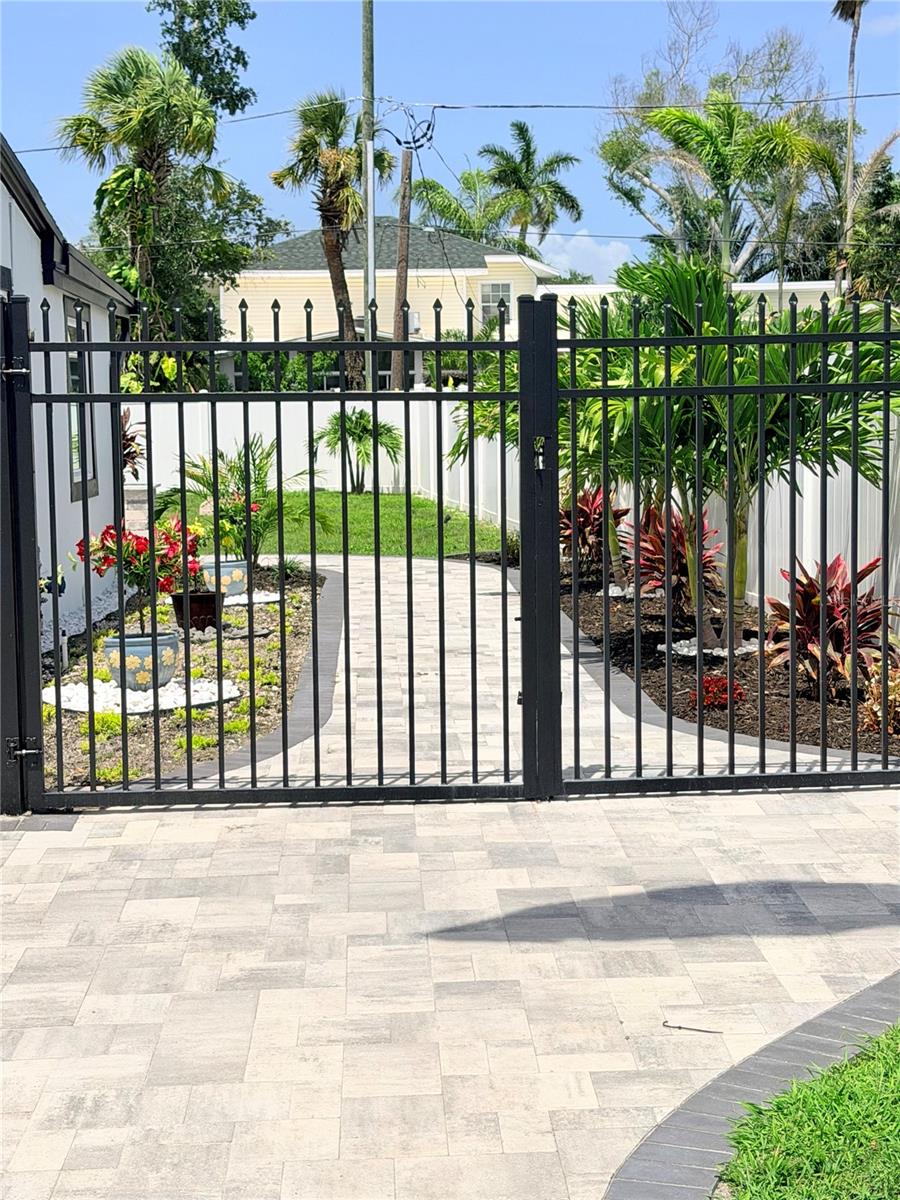 3921 BELLE VISTA DR E, ST PETE BEACH, FL, 33706