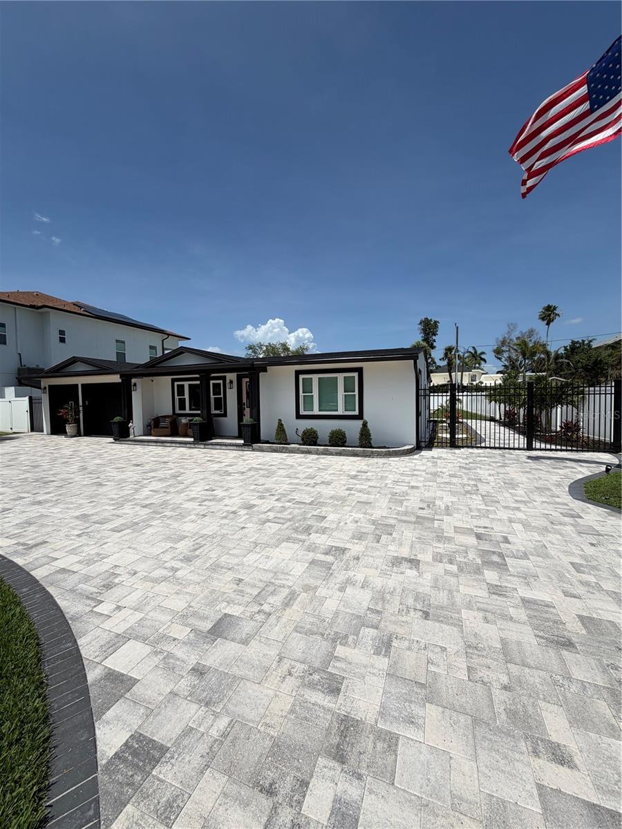 3921 BELLE VISTA DR E, ST PETE BEACH, FL, 33706