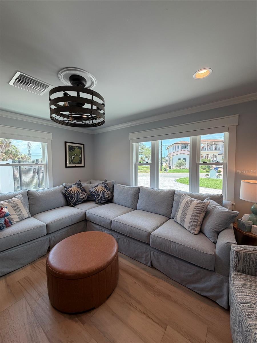 3921 BELLE VISTA DR E, ST PETE BEACH, FL, 33706