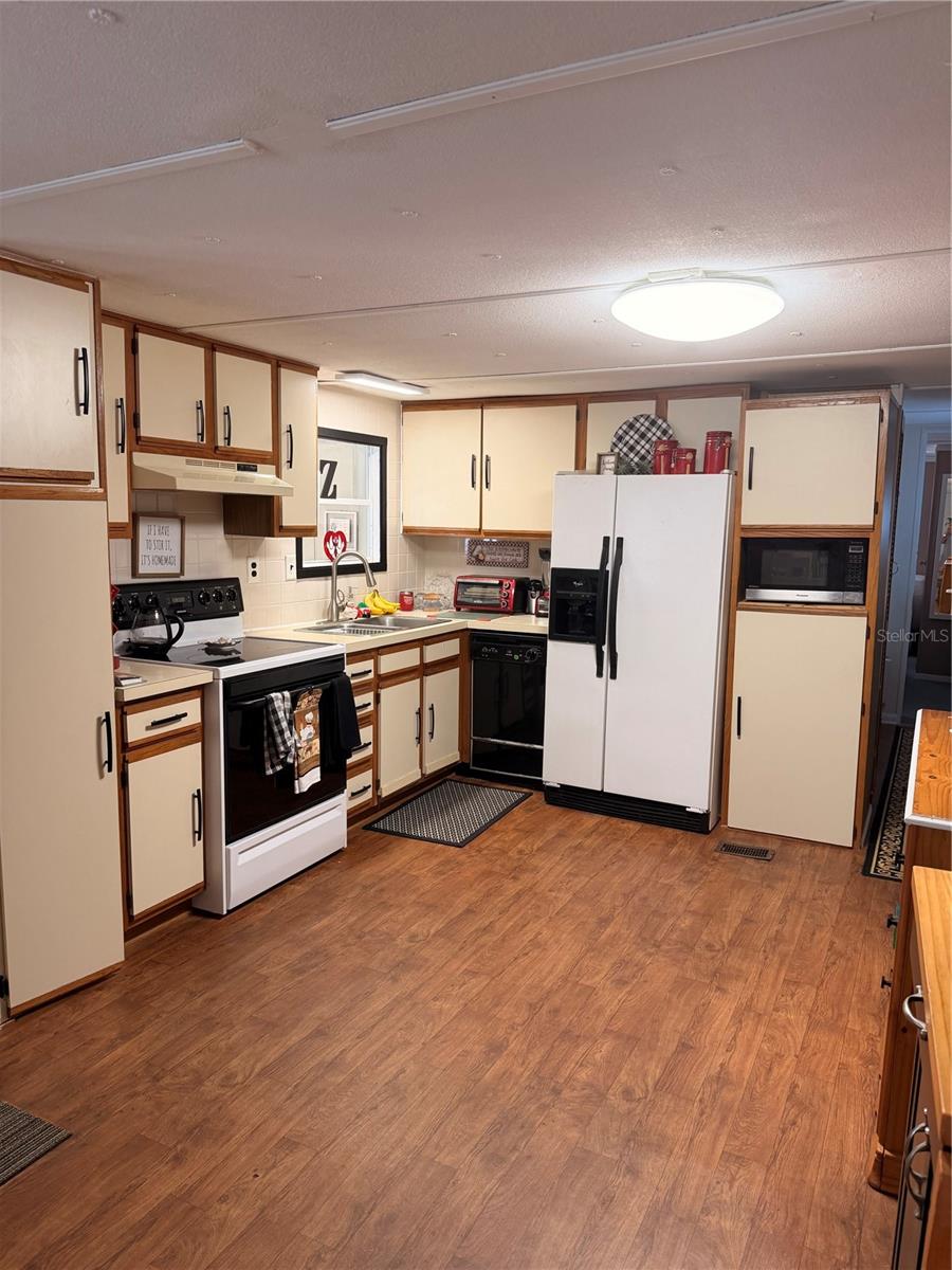 38533 LANSING AVE, ZEPHYRHILLS, FL, 33542