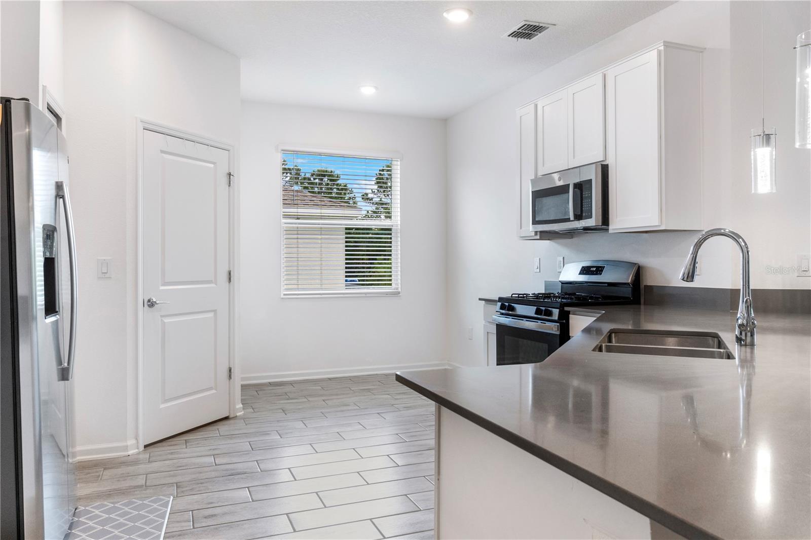 9331 REVERE AVE, LEESBURG, FL, 34788