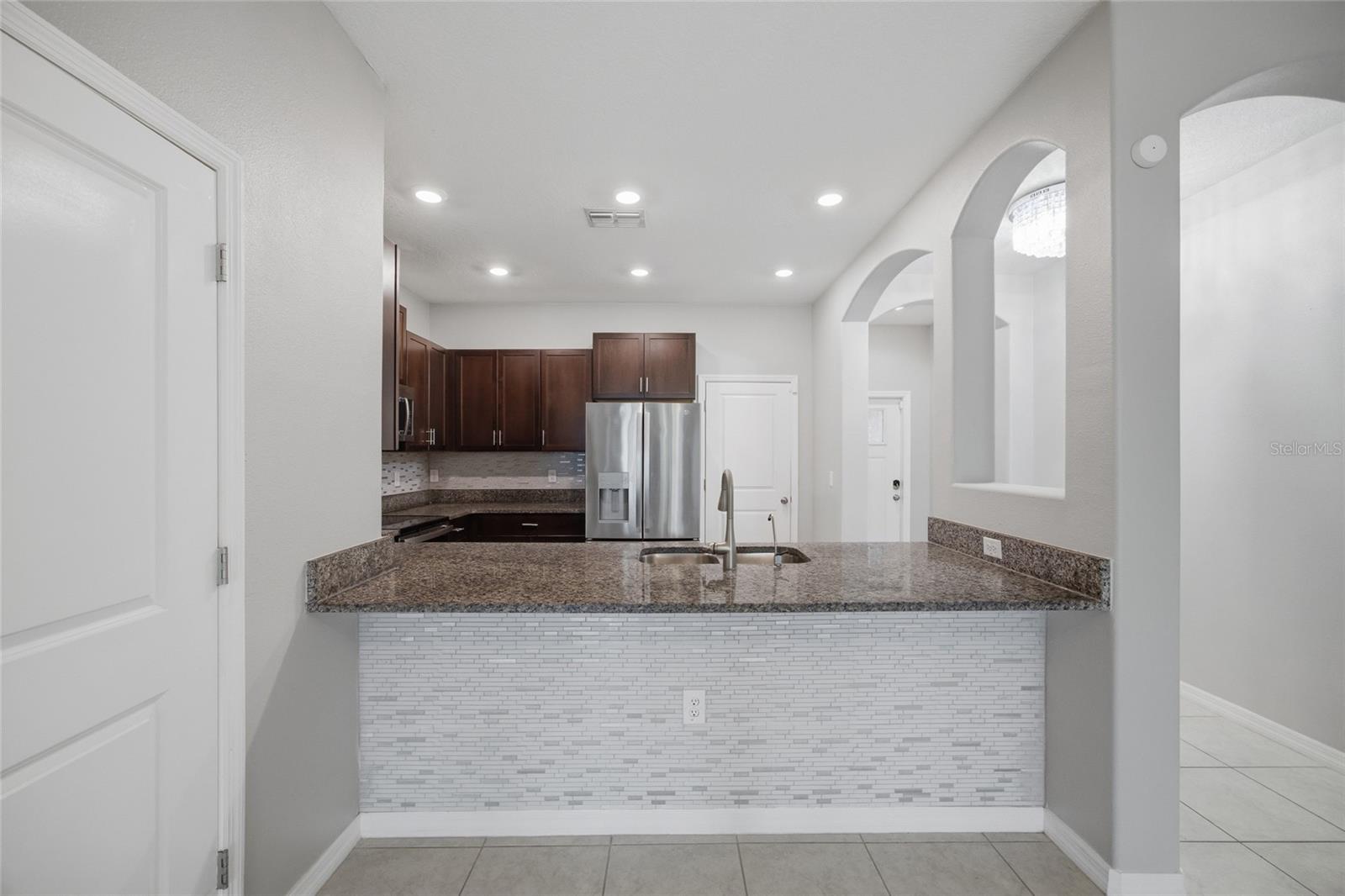 724 ROYAL EMPRESS DR, RUSKIN, FL, 33570
