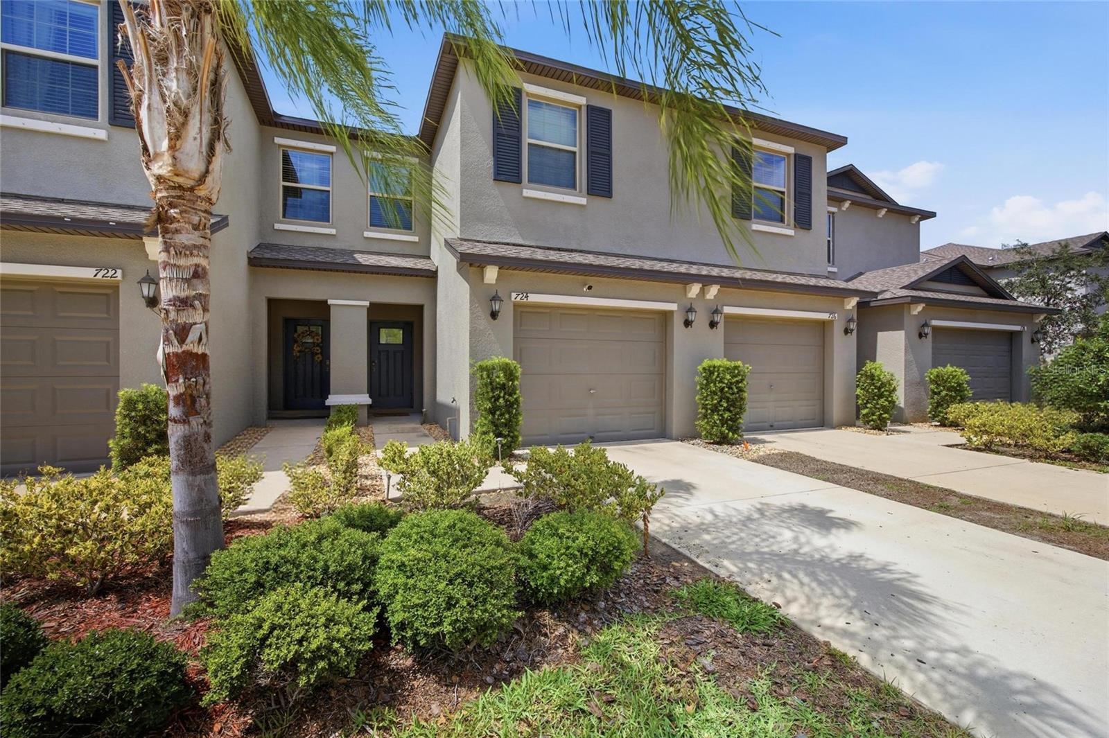 724 ROYAL EMPRESS DR, RUSKIN, FL, 33570