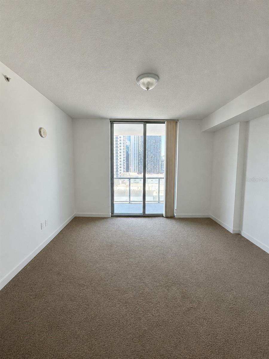 1111 SW 1ST AVE #1924, MIAMI, FL, 33130