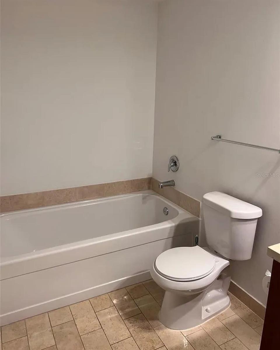 1111 SW 1ST AVE #1924, MIAMI, FL, 33130