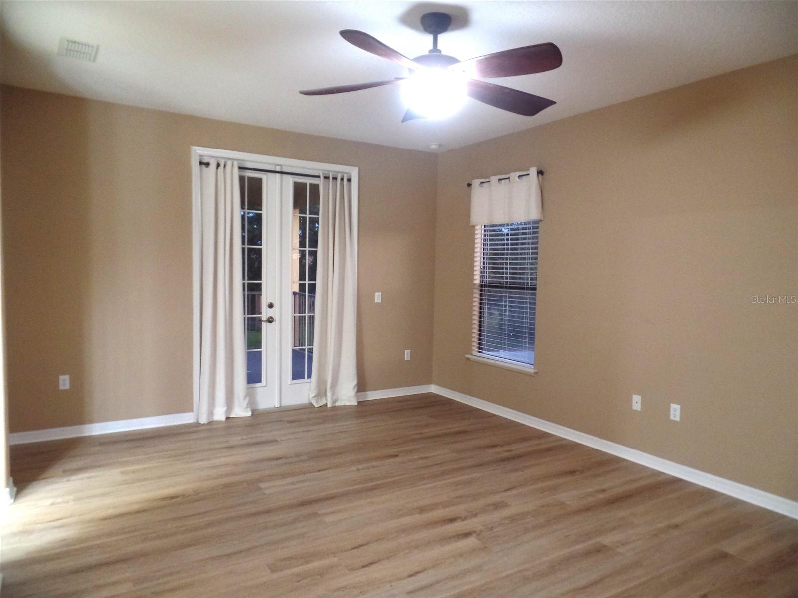 3240 PINEAPPLE ISLE DR, KISSIMMEE, FL, 34746