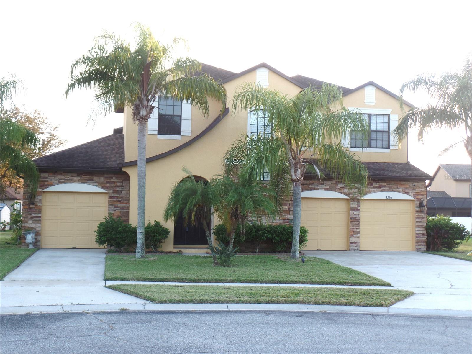 3240 PINEAPPLE ISLE DR, KISSIMMEE, FL, 34746