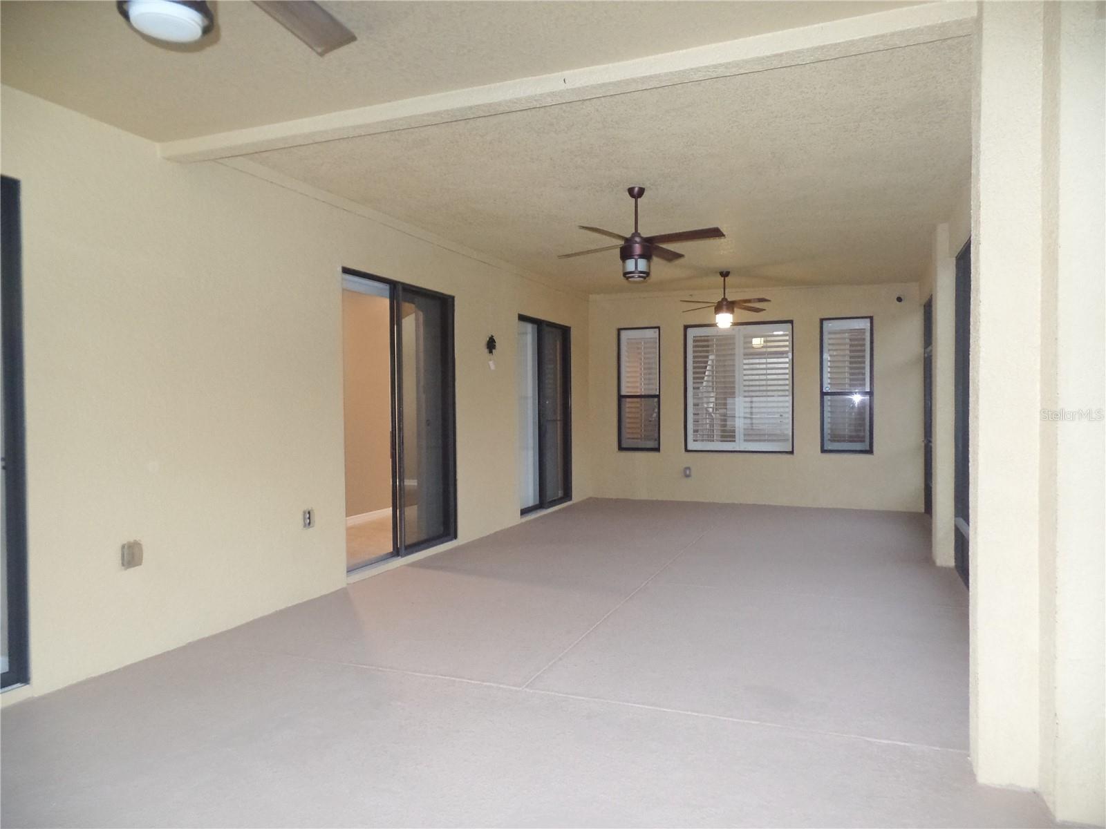 3240 PINEAPPLE ISLE DR, KISSIMMEE, FL, 34746