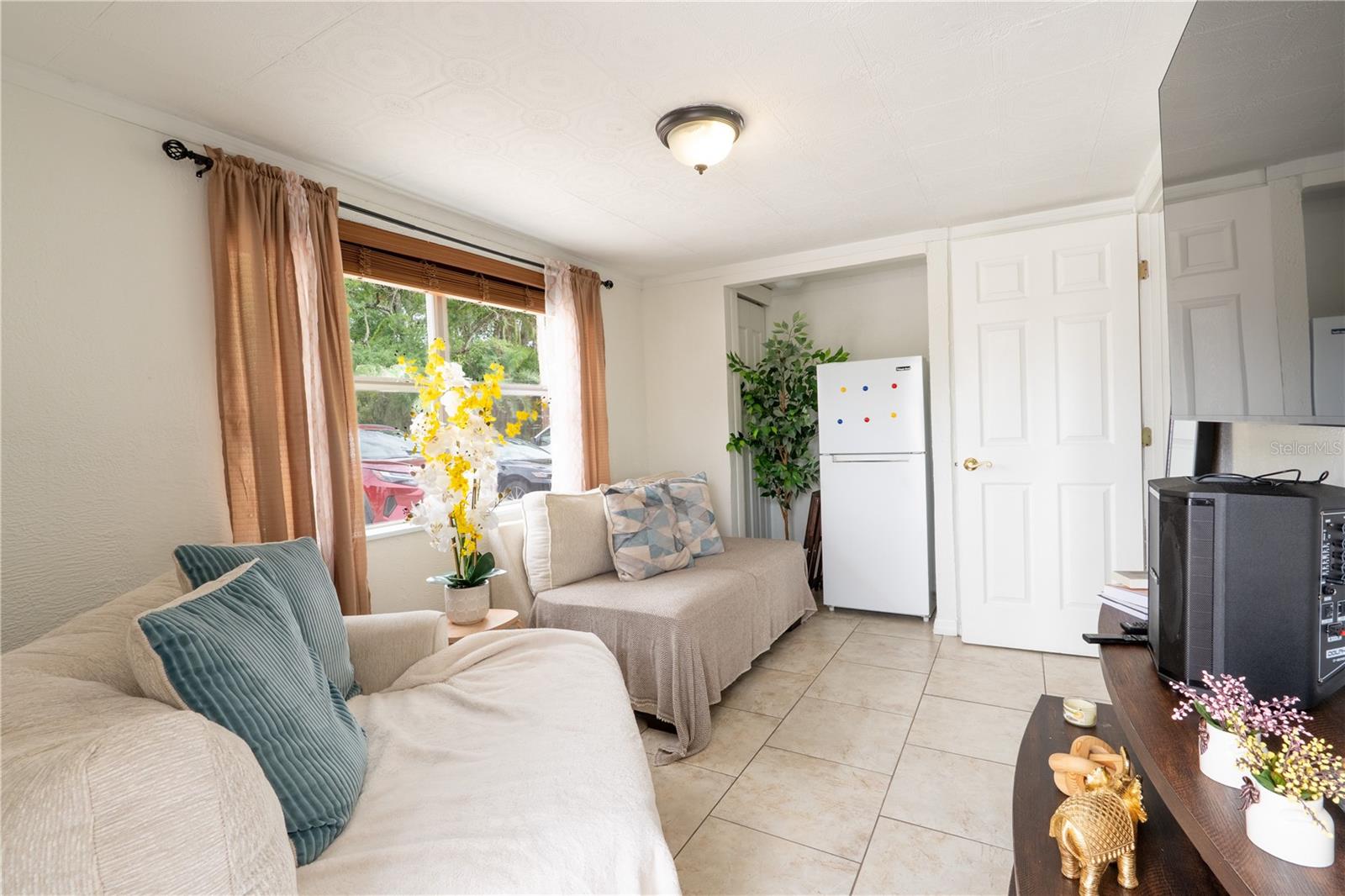 8819 W BROAD ST, TAMPA, FL, 33615