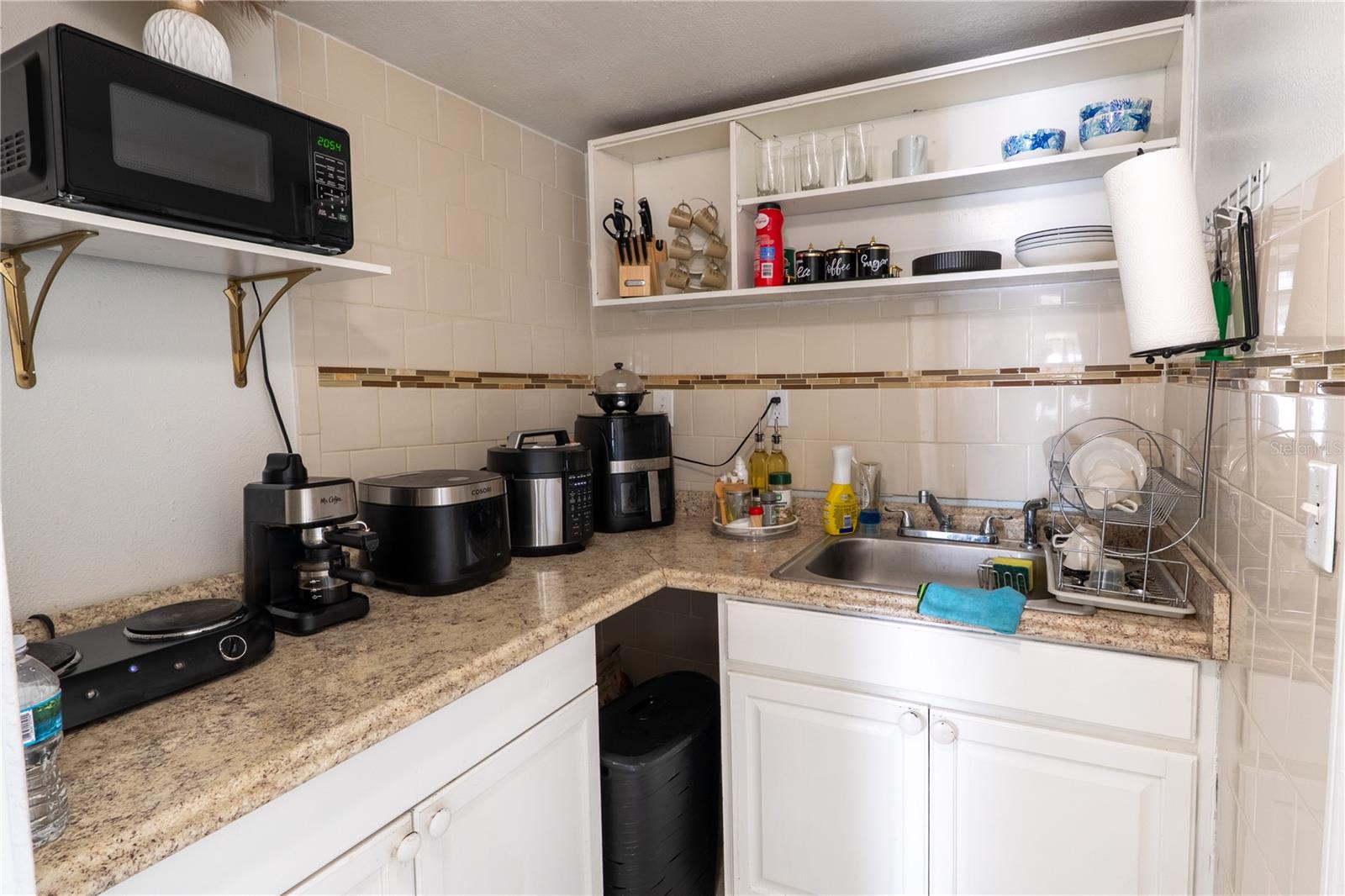 8819 W BROAD ST, TAMPA, FL, 33615