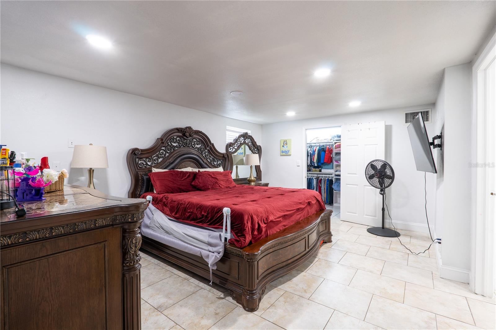 8819 W BROAD ST, TAMPA, FL, 33615
