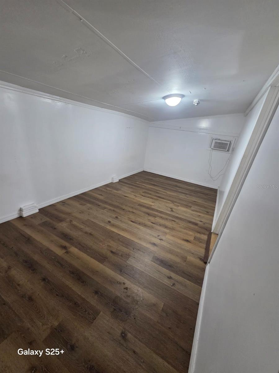 1302 E 26TH AVE, TAMPA, FL, 33605