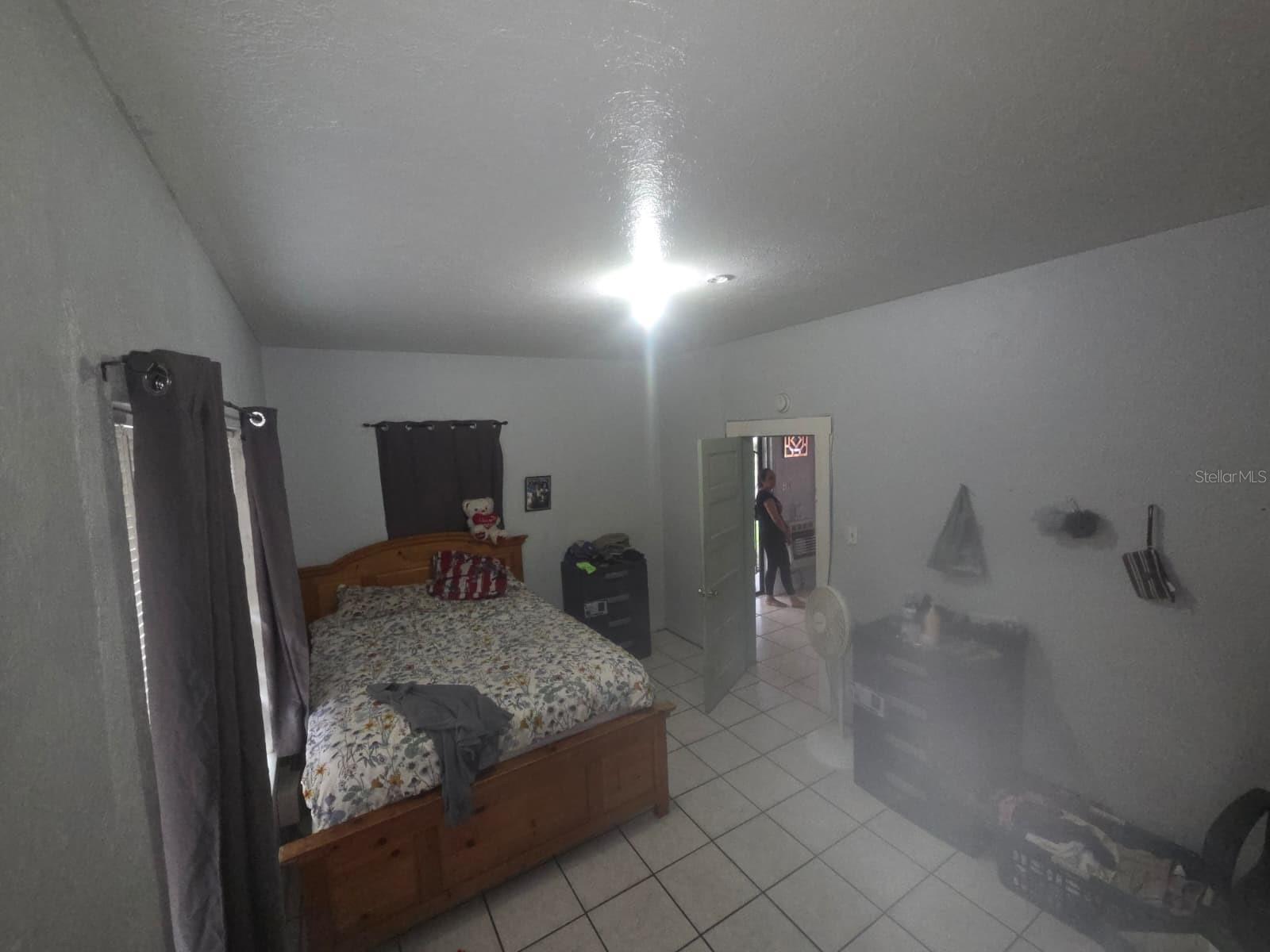 1302 E 26TH AVE, TAMPA, FL, 33605