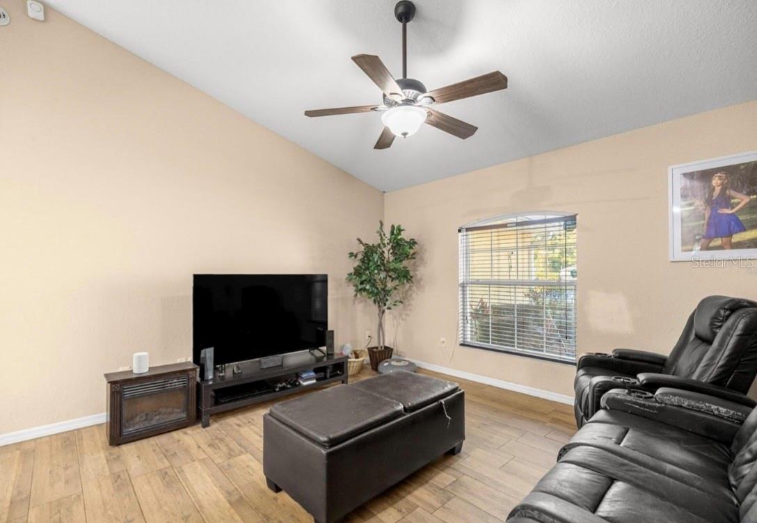 36 WALNUT CRSE, OCALA, FL, 34480