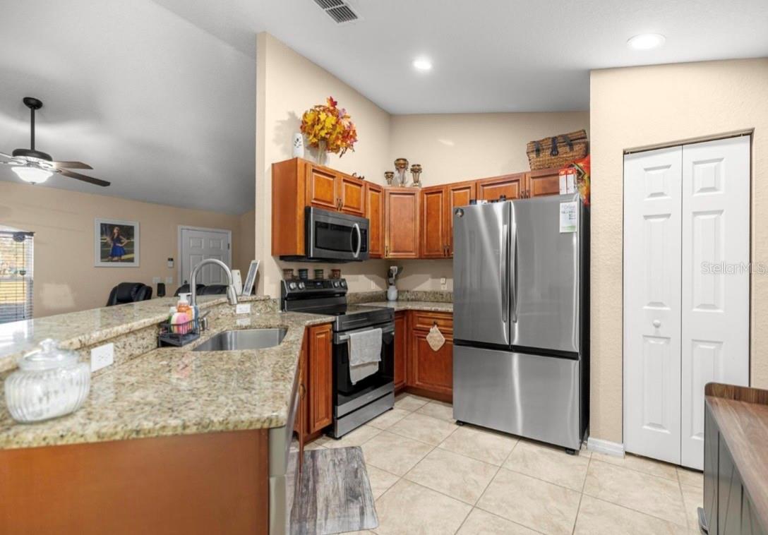 36 WALNUT CRSE, OCALA, FL, 34480