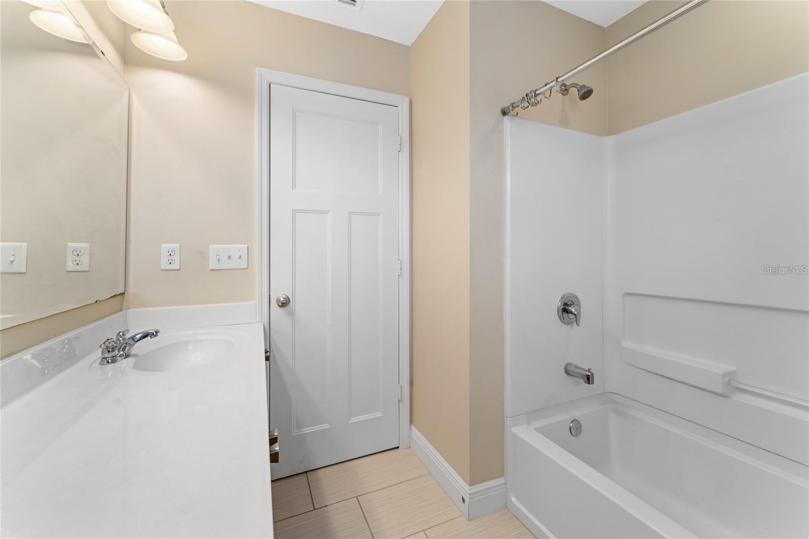 6650 BRIDGEWATER VILLAGE RD, WINDERMERE, FL, 34786