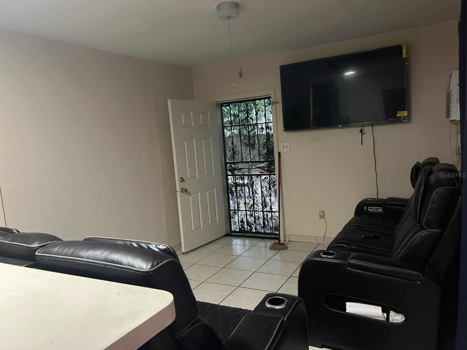 1306 E 26TH AVE #1/2, TAMPA, FL, 33605