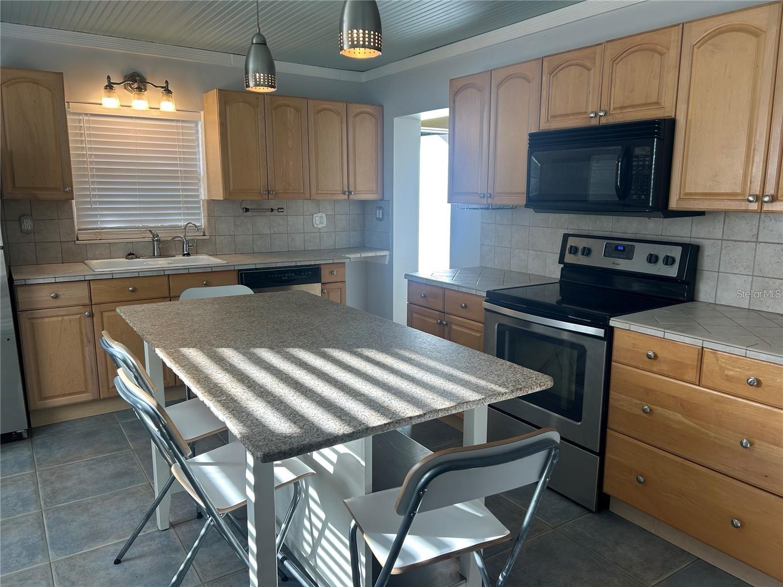 1332 N FERN CREEK AVE, ORLANDO, FL, 32803