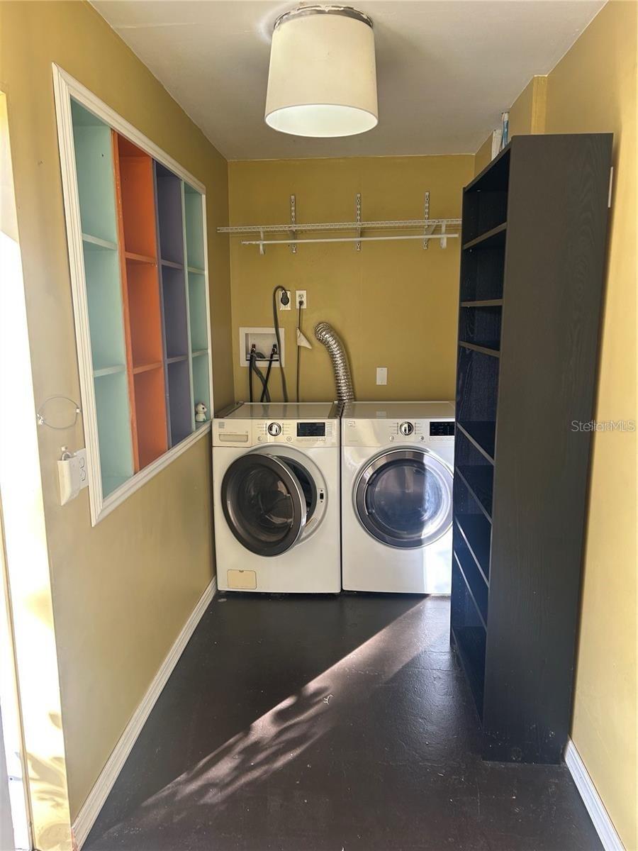 1332 N FERN CREEK AVE, ORLANDO, FL, 32803