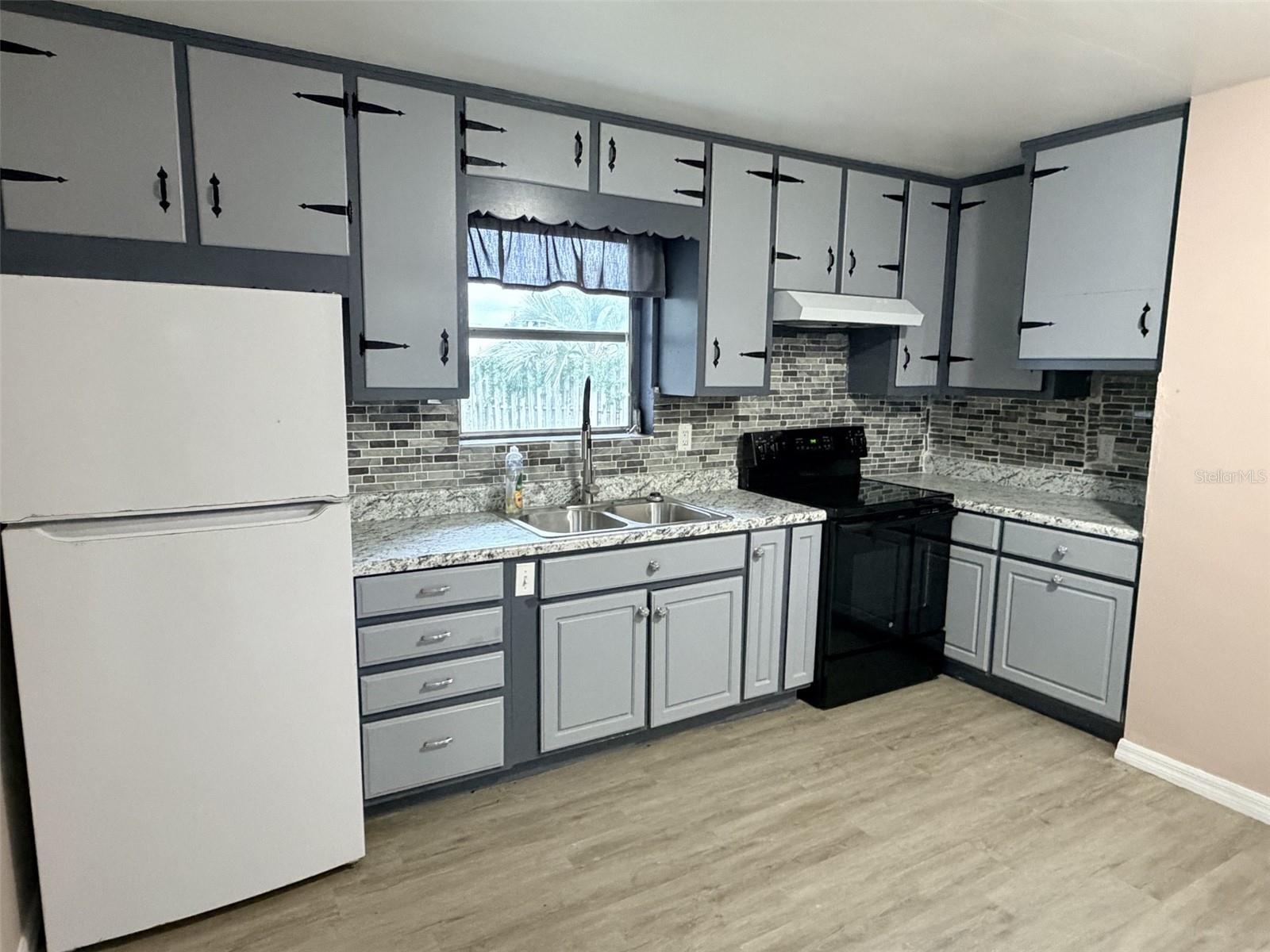 1025 NE 4TH ST, CHIEFLAND, FL, 32626
