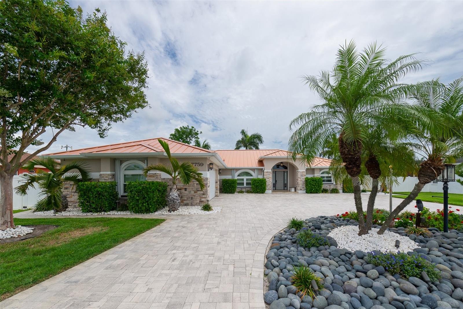7759 CARVER CT, SEMINOLE, FL, 33772
