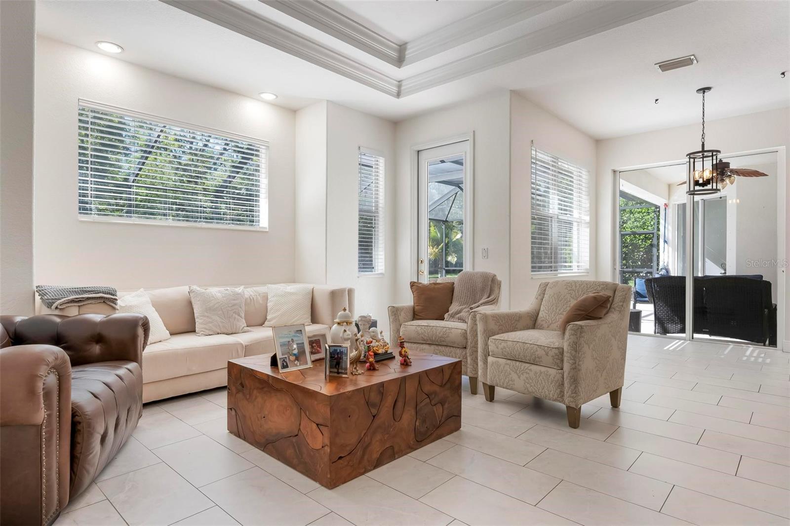404 GOLDEN HARBOUR TRL, BRADENTON, FL, 34212
