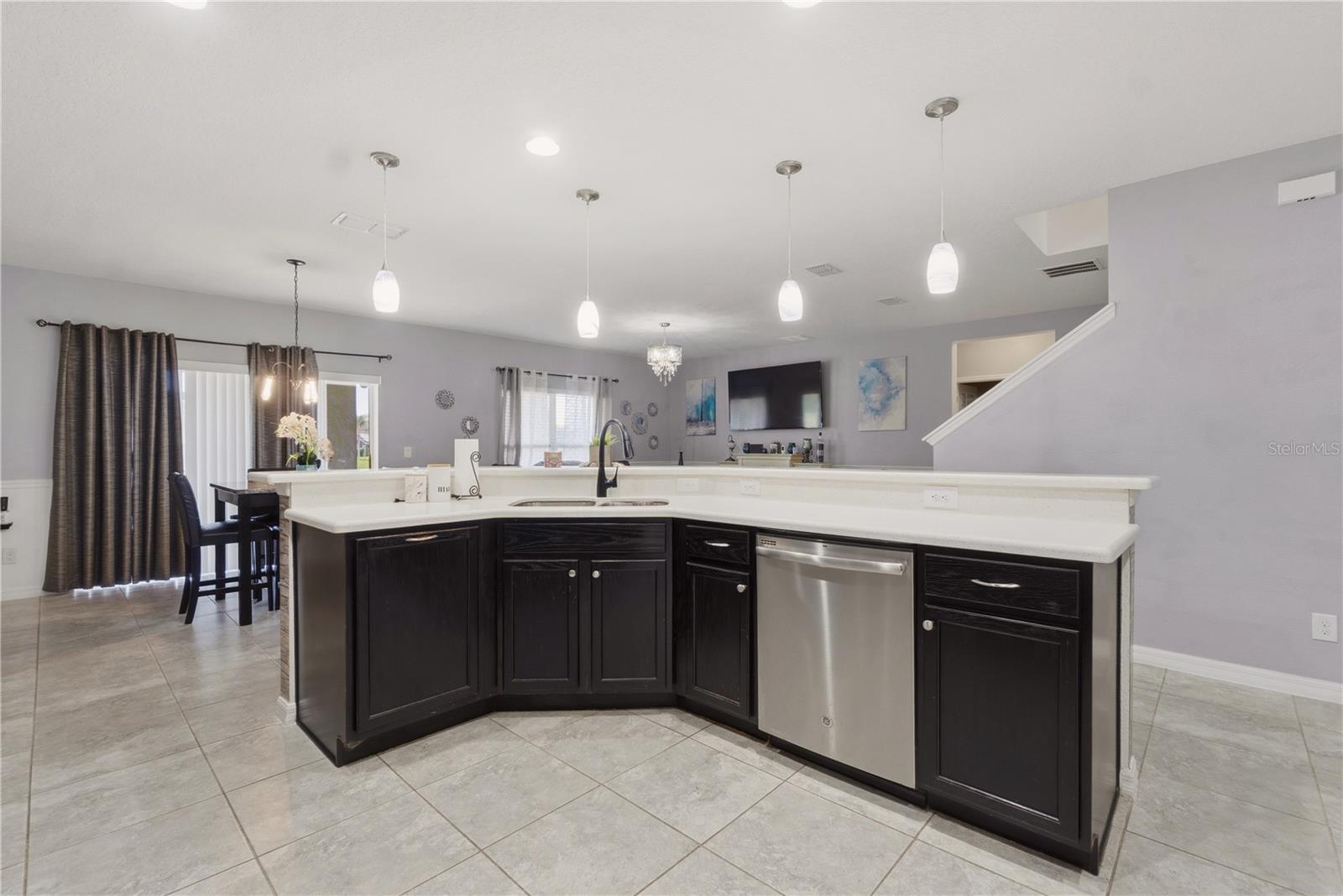 238 GRANADA AVE, DAVENPORT, FL, 33837
