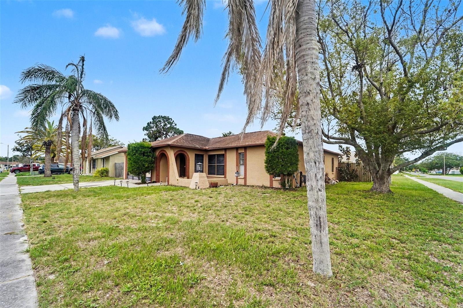 1215 PERSIMMON DR, HOLIDAY, FL, 34691