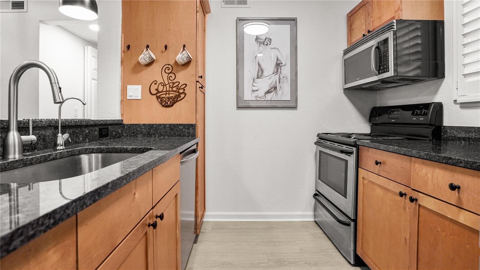 2500 WINDING CREEK BLVD #I205, CLEARWATER, FL, 33761