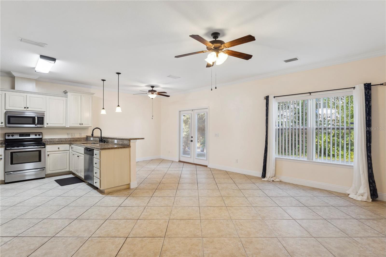 1744 ANNABELLAS DR, PANAMA CITY BEACH, FL, 32407