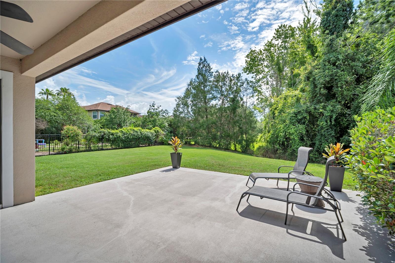 8013 HAMPTON GLEN DR, TAMPA, FL, 33647