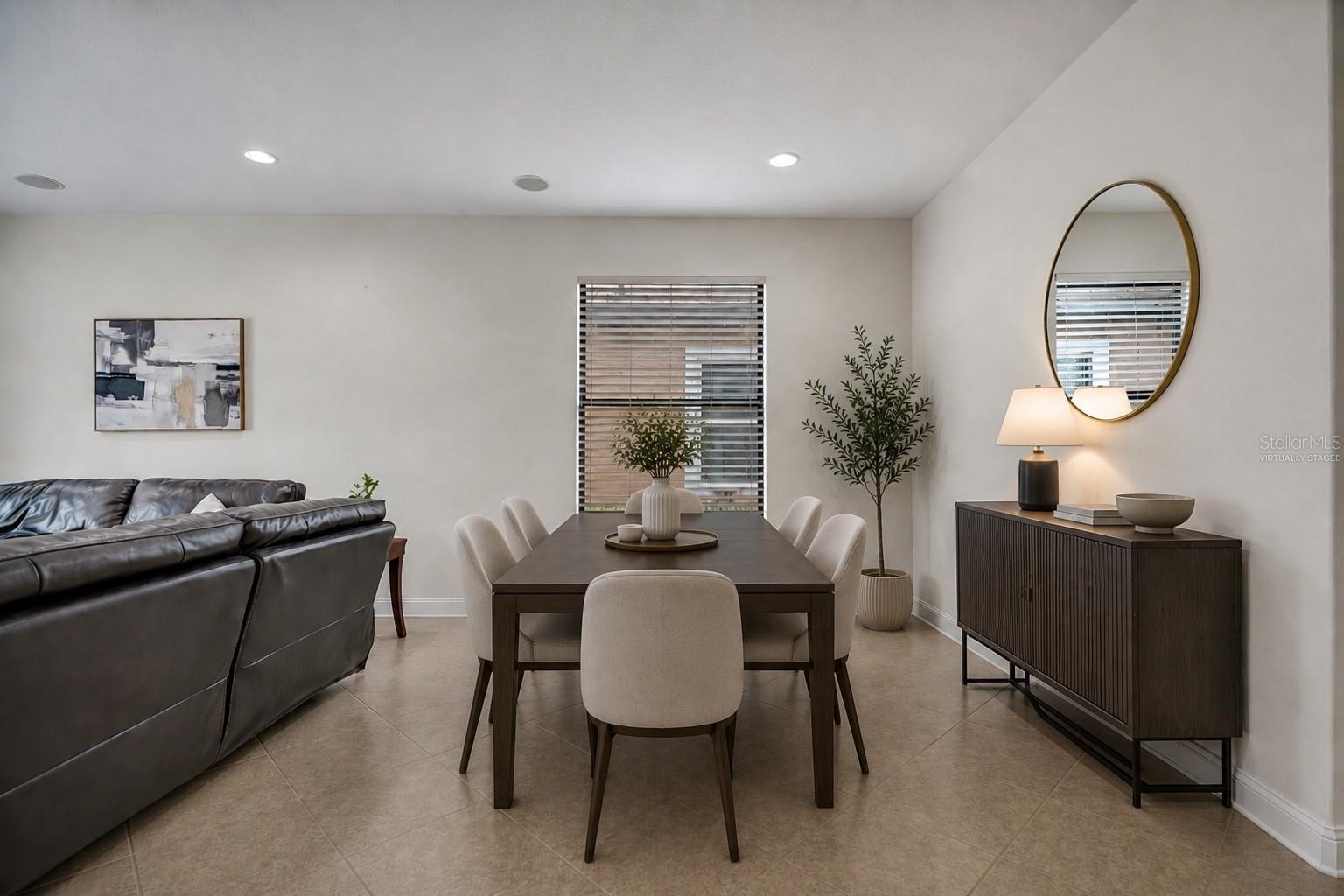 8013 HAMPTON GLEN DR, TAMPA, FL, 33647