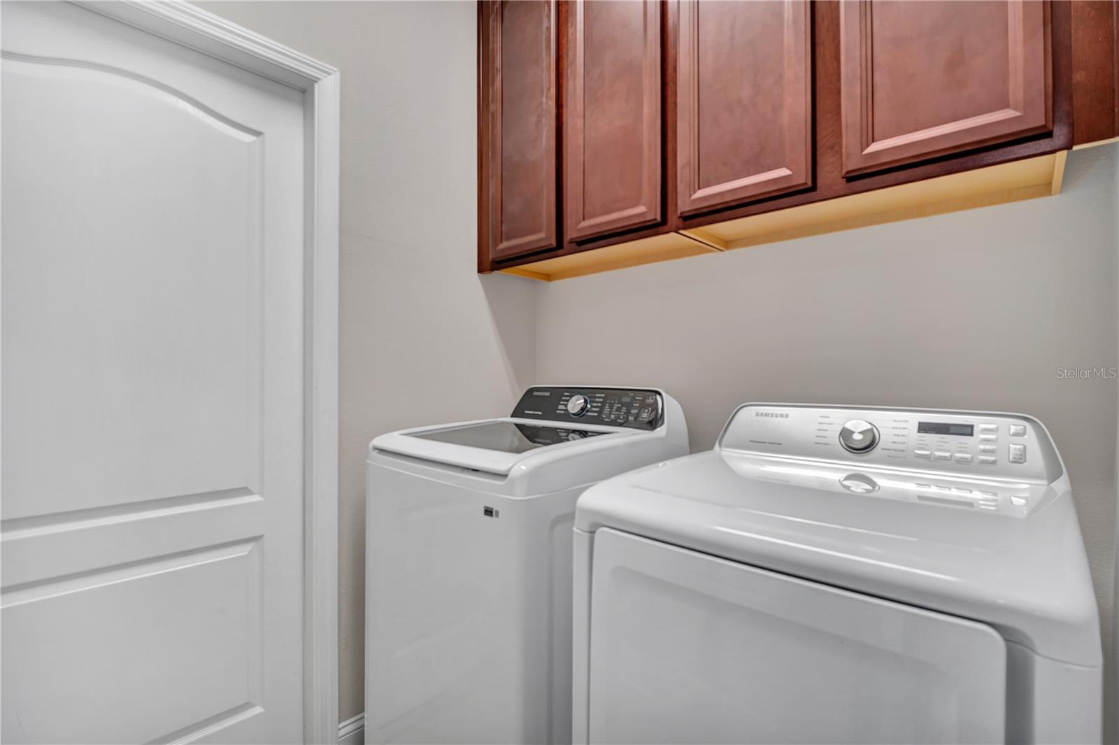 8013 HAMPTON GLEN DR, TAMPA, FL, 33647