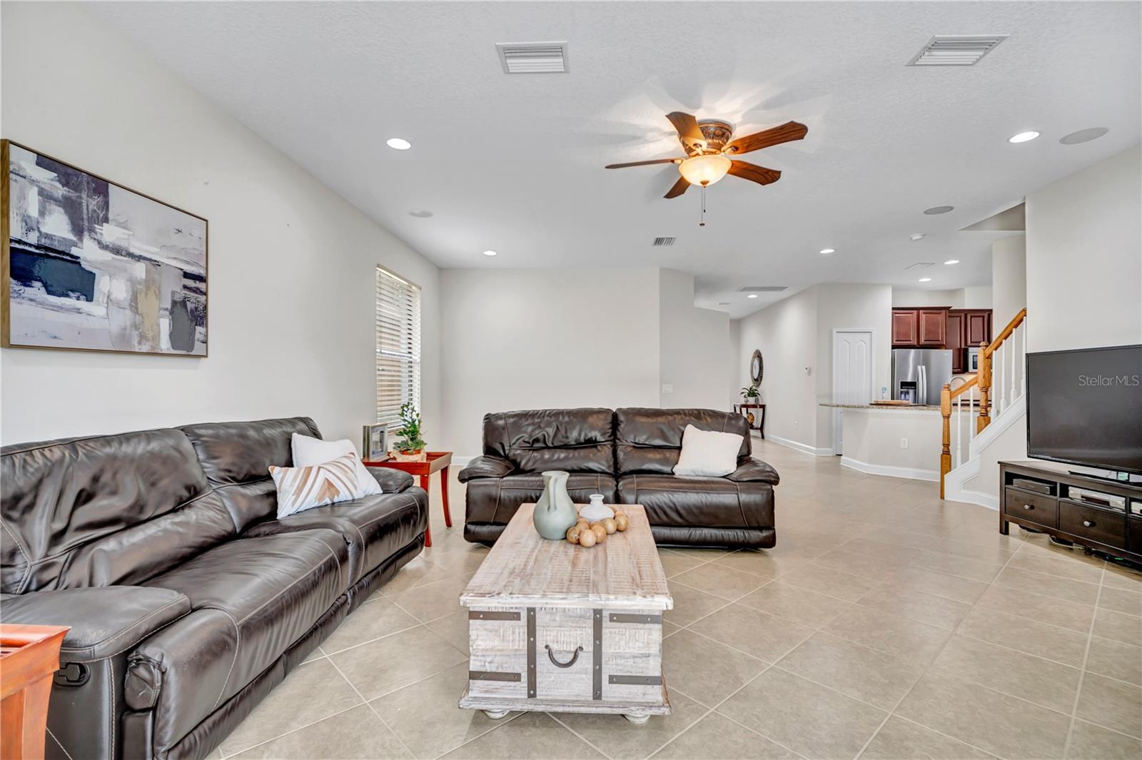 8013 HAMPTON GLEN DR, TAMPA, FL, 33647