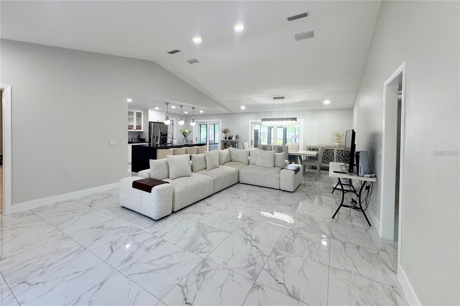 513 E WILDMERE AVE, LONGWOOD, FL, 32750