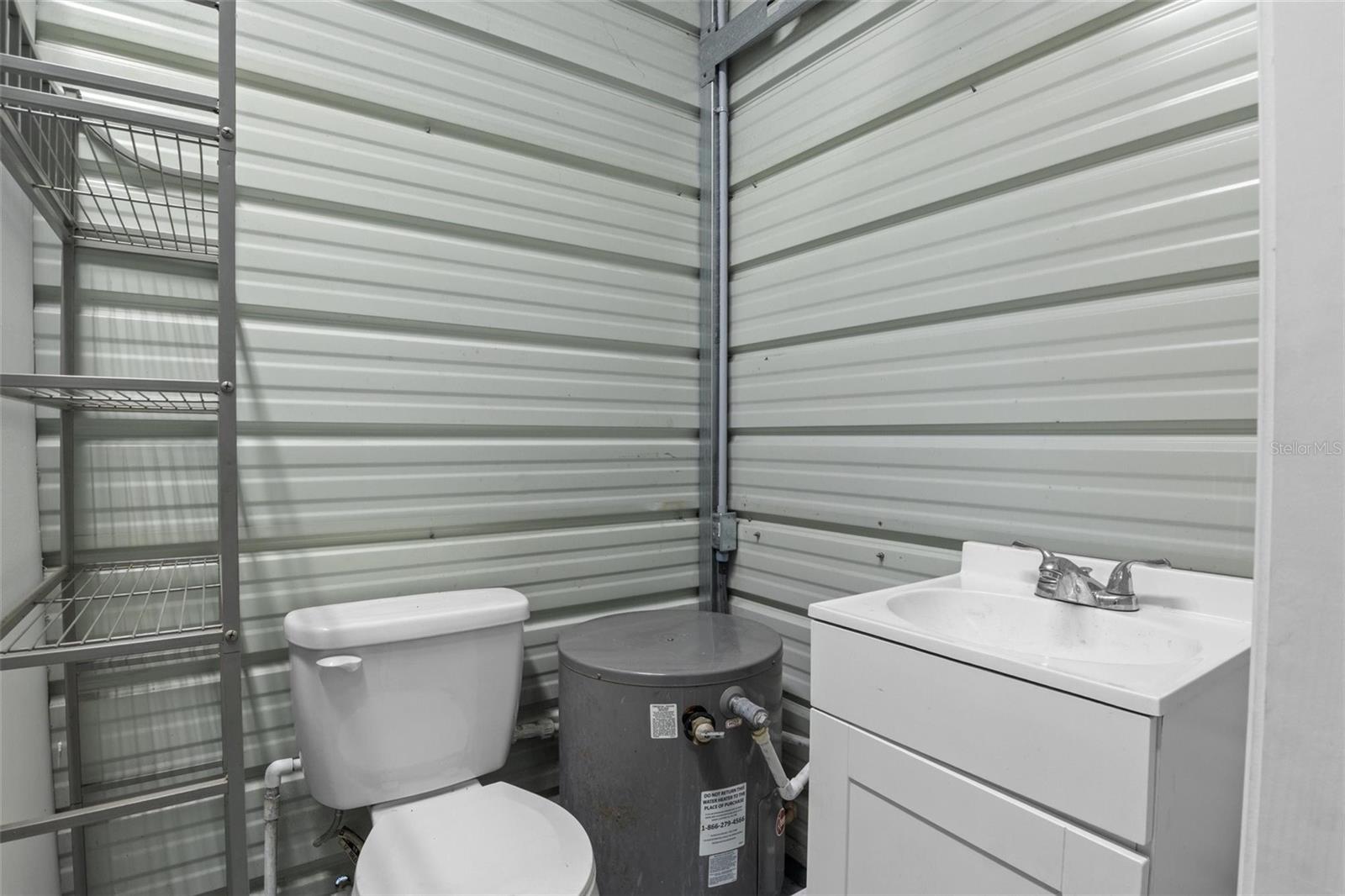 205 W MAPLE ST, DAVENPORT, FL, 33837