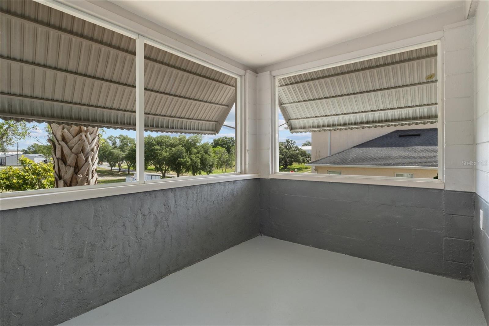 205 W MAPLE ST, DAVENPORT, FL, 33837