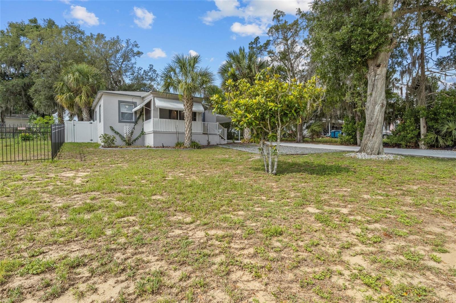 205 W MAPLE ST, DAVENPORT, FL, 33837