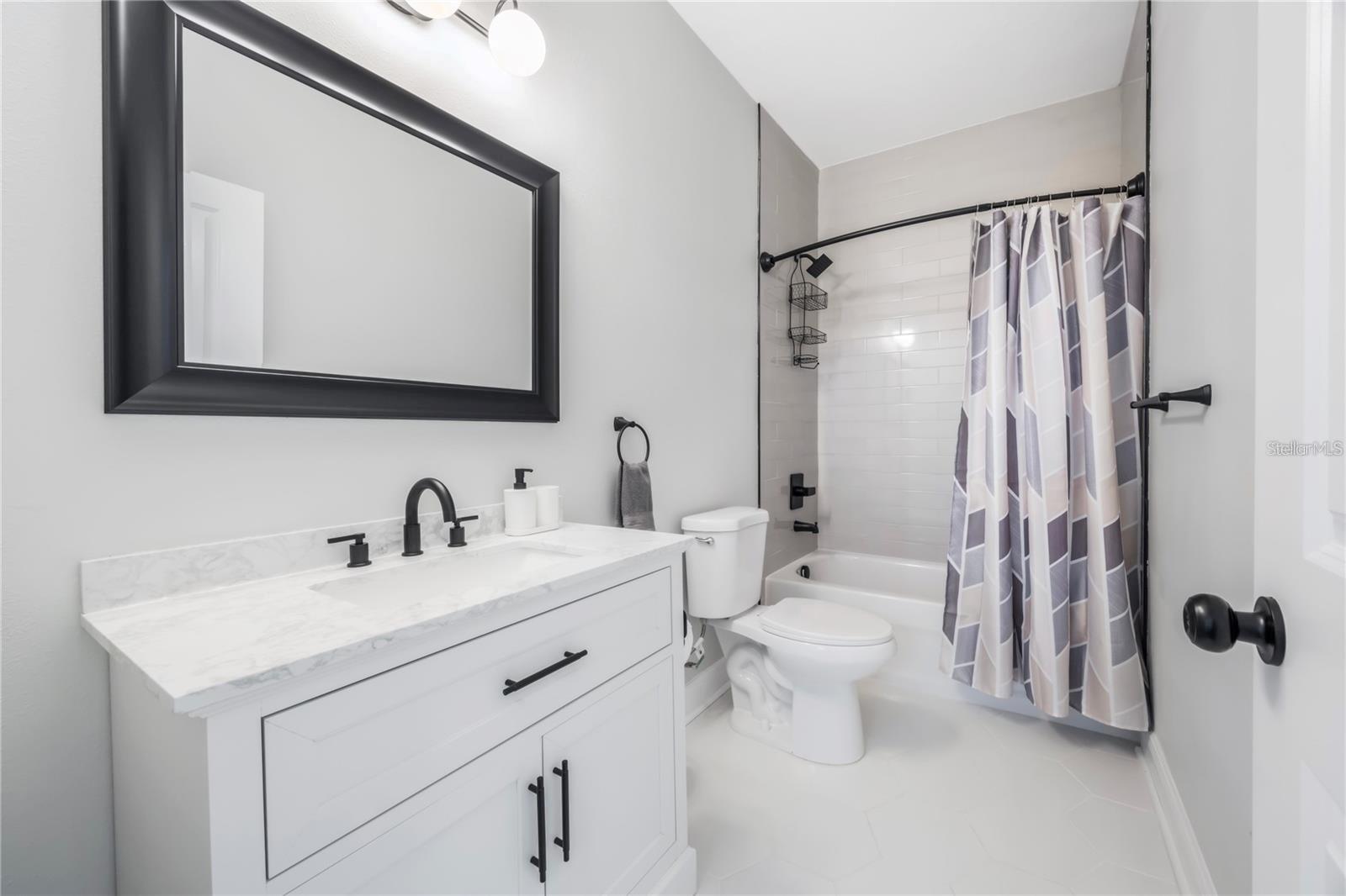 707 N DISSTON AVE, TARPON SPRINGS, FL, 34689
