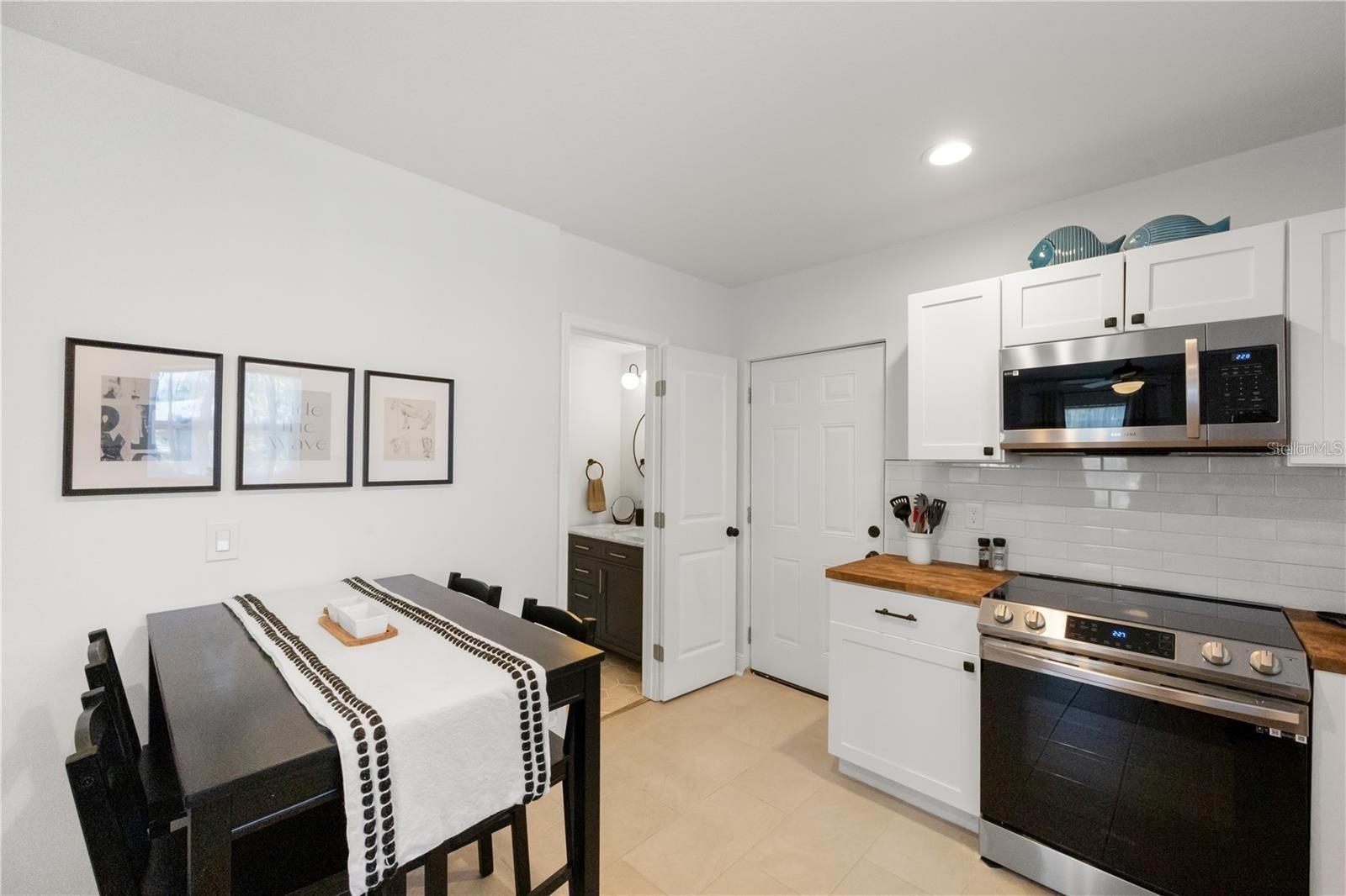 707 N DISSTON AVE, TARPON SPRINGS, FL, 34689