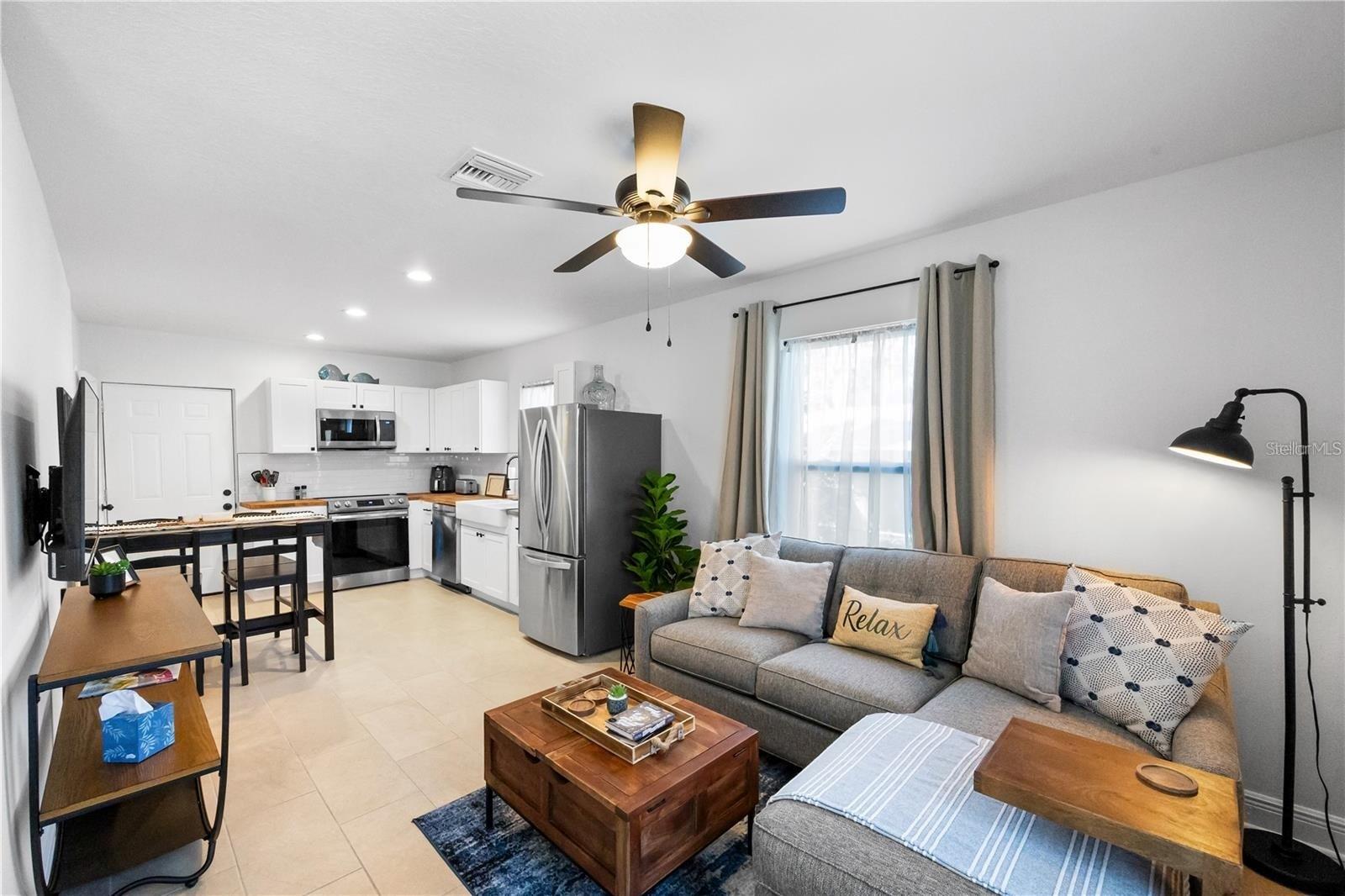 707 N DISSTON AVE, TARPON SPRINGS, FL, 34689